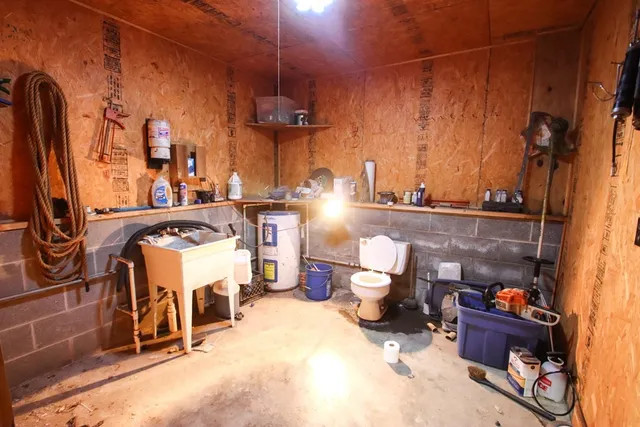 $359,900 | 3035 Monterey Highway, Sparta, TN 38583