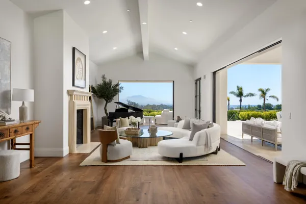 $18,950,000 | 220 Montecito Ranch Lane, Summerland, CA 93067
