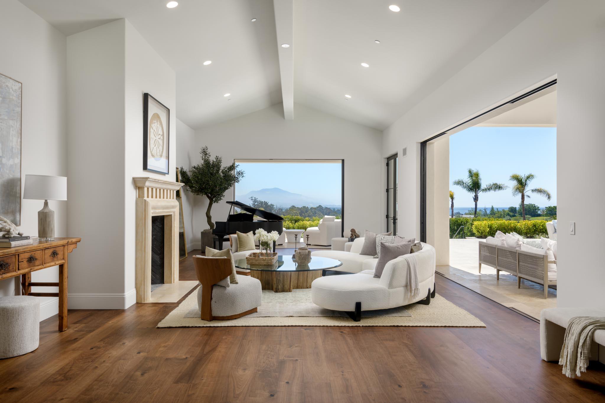 220 Montecito Ranch Lane Summerland, CA 93067 - Photo 7 of 35 Living Room