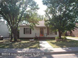 3810 South Jackson Street Amarillo, TX 79110 - Photo 1 of 1 a view of a house with a yard