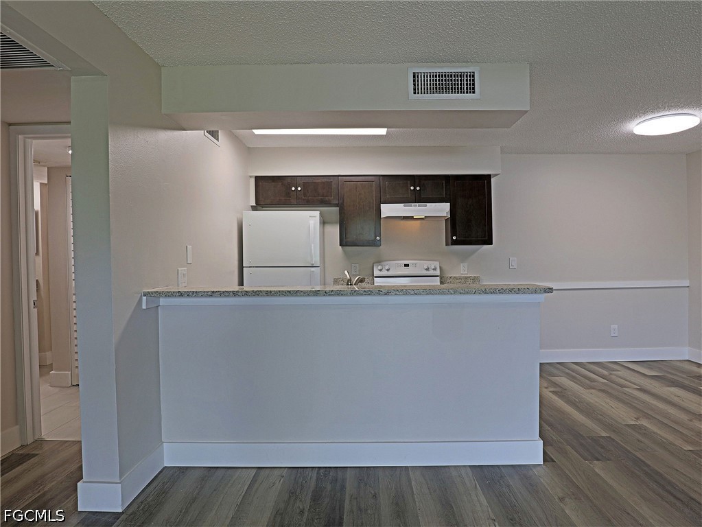 5303 Summerlin Road, Unit 315 Fort Myers, FL 33919 - Photo 4 of 12