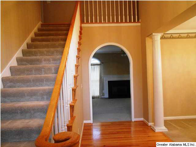 5212 Heritage Ridge Circle Birmingham, AL 35210 - Photo 2 of 32