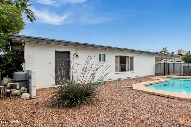 $2,500 | 2424 West Portobello Avenue, Mesa, AZ 85202