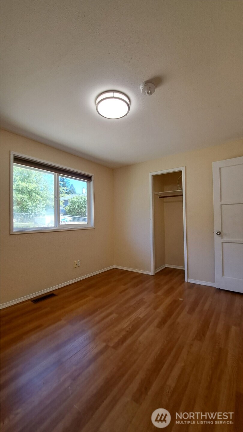 3259 Wright Avenue Bremerton, WA 98310 - Photo 21 of 25