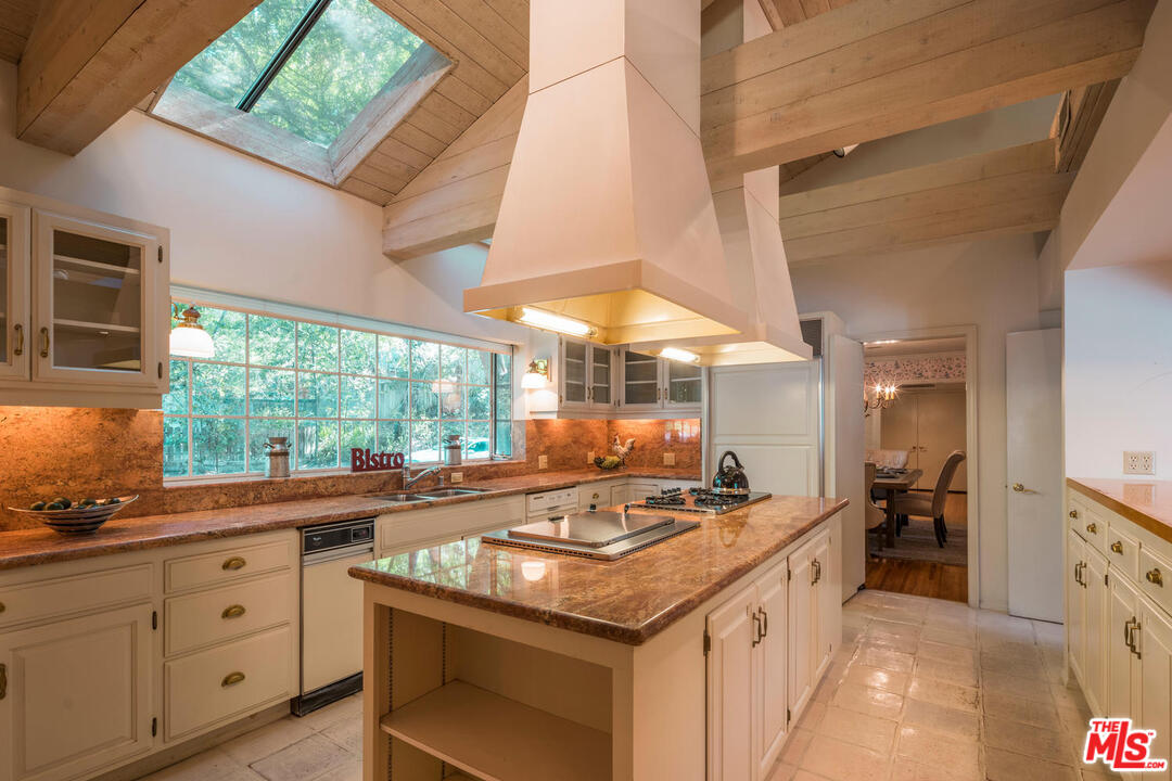 3244 Oakdell Road Studio City, CA 91604 - Photo 11 of 39 Gallery Image 11