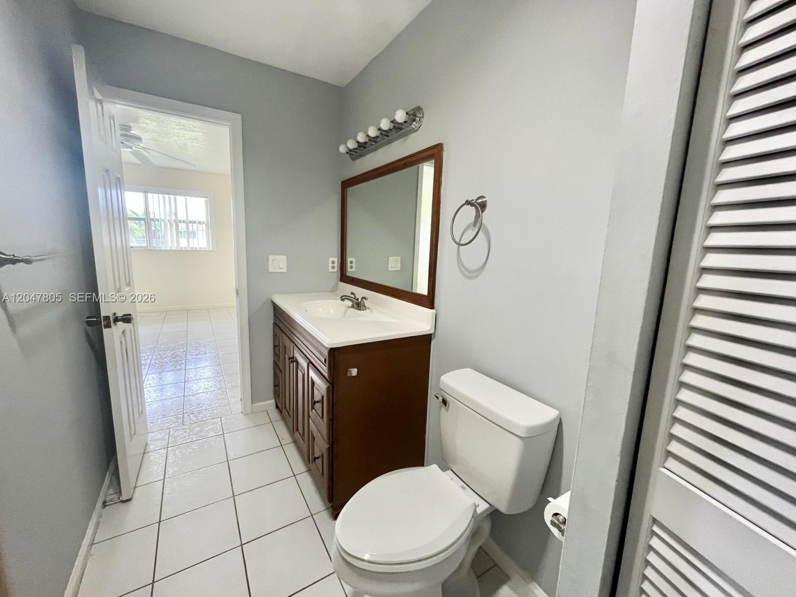 9851 Sandalfoot Boulevard, Unit 213 Boca Raton, FL 33428 - Photo 5 of 10