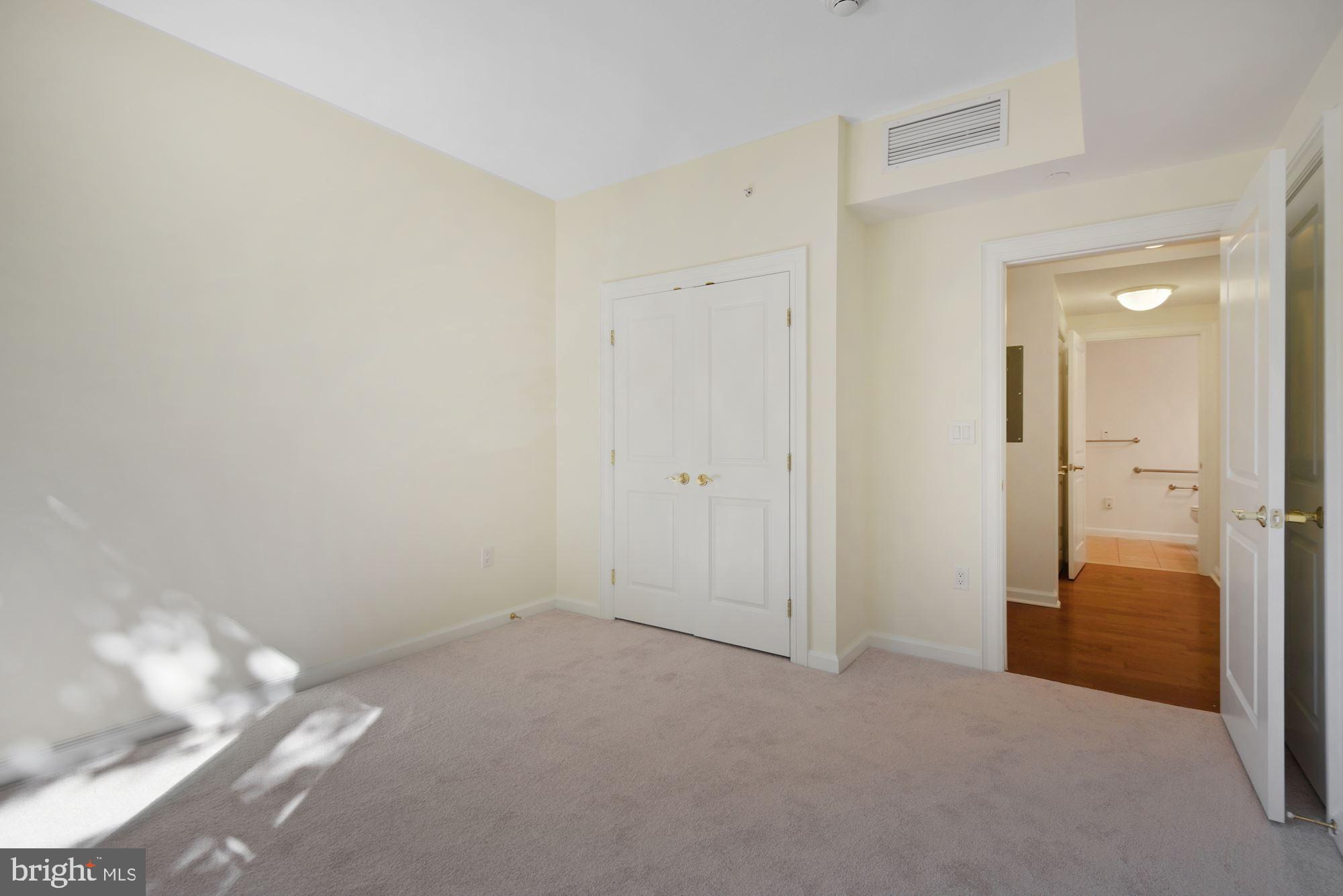 8300 Burdette Road, Unit 563 Bethesda, MD 20817 - Photo 12 of 18