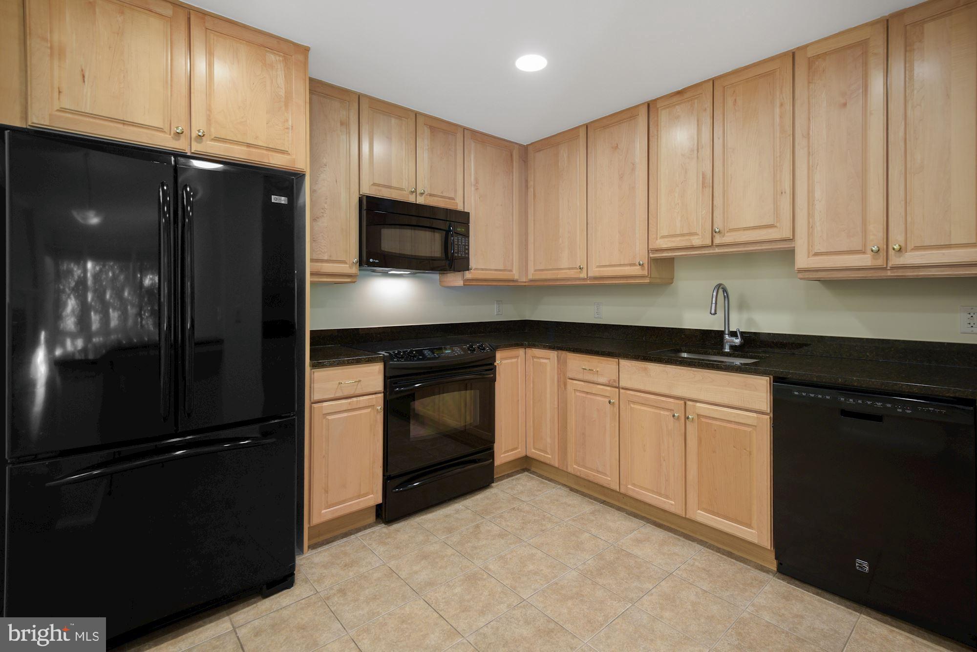 8300 Burdette Road, Unit 563 Bethesda, MD 20817 - Photo 7 of 18