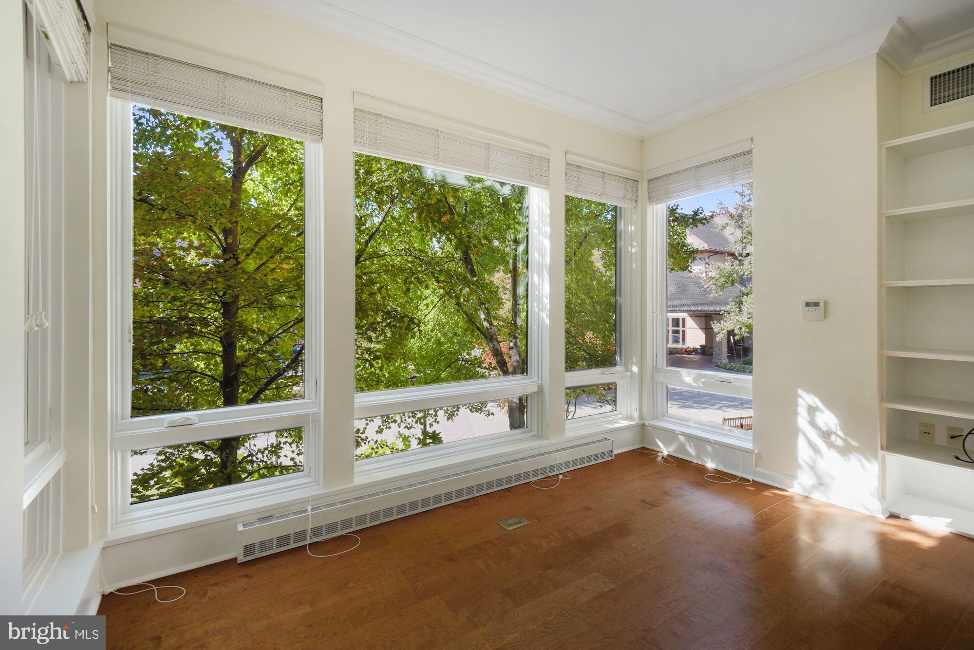 8300 Burdette Road, Unit 563 Bethesda, MD 20817 - Photo 9 of 18