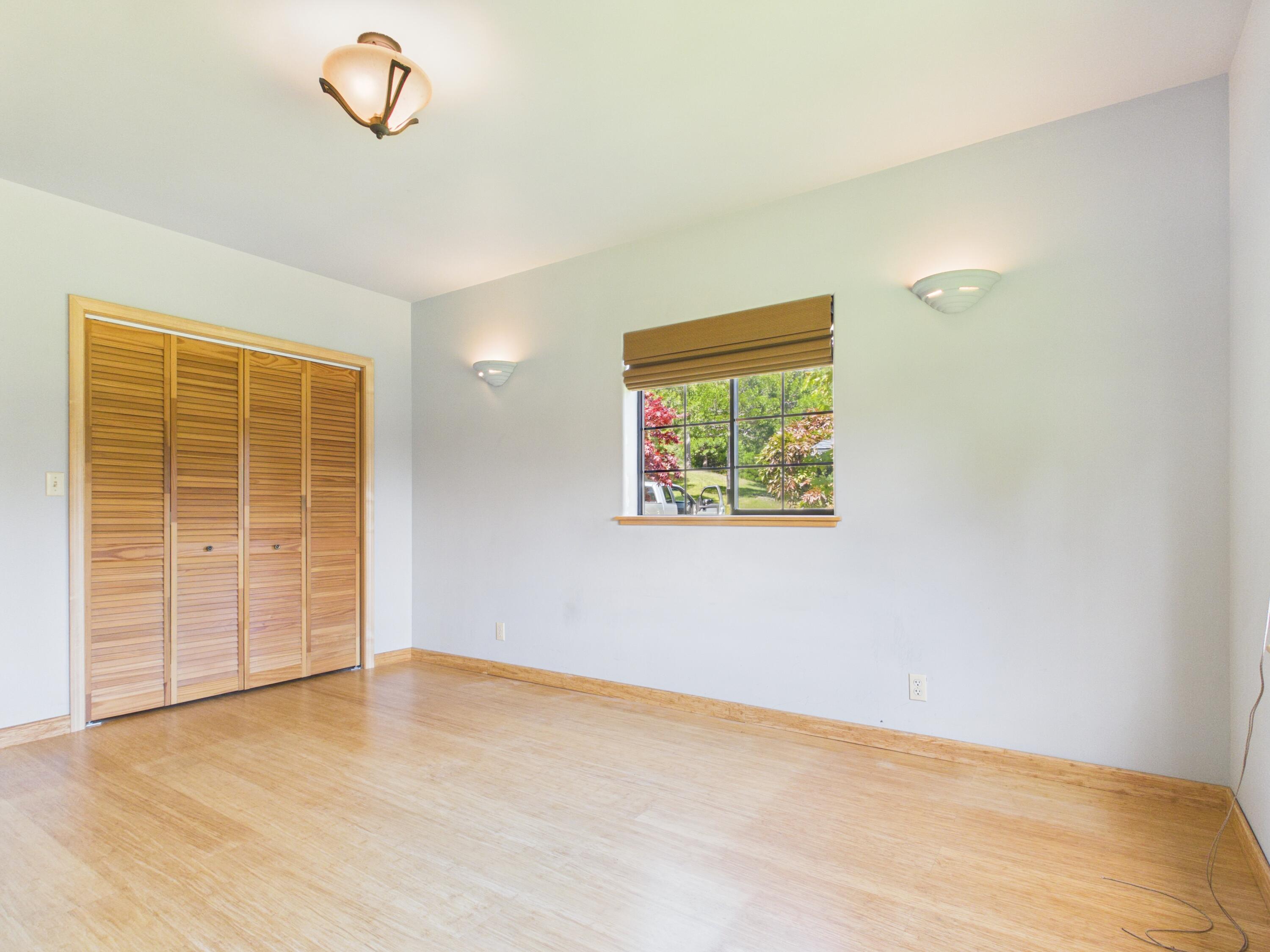 7926 Thomas Road Miranda, CA 95553 - Photo 11 of 83