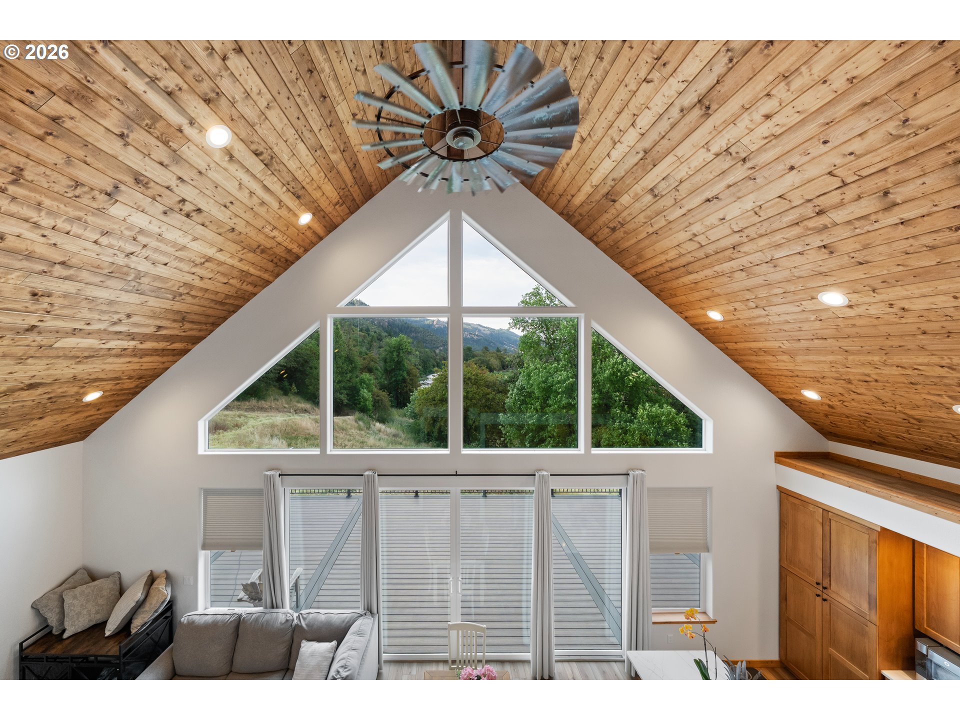 3716 Weaver Road Riddle, OR 97469 - Photo 27 of 48