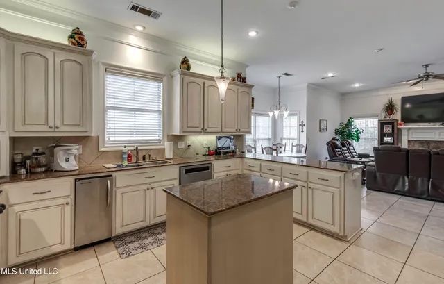 $659,000 | 401 Kingsbridge Road, Madison, MS 39110