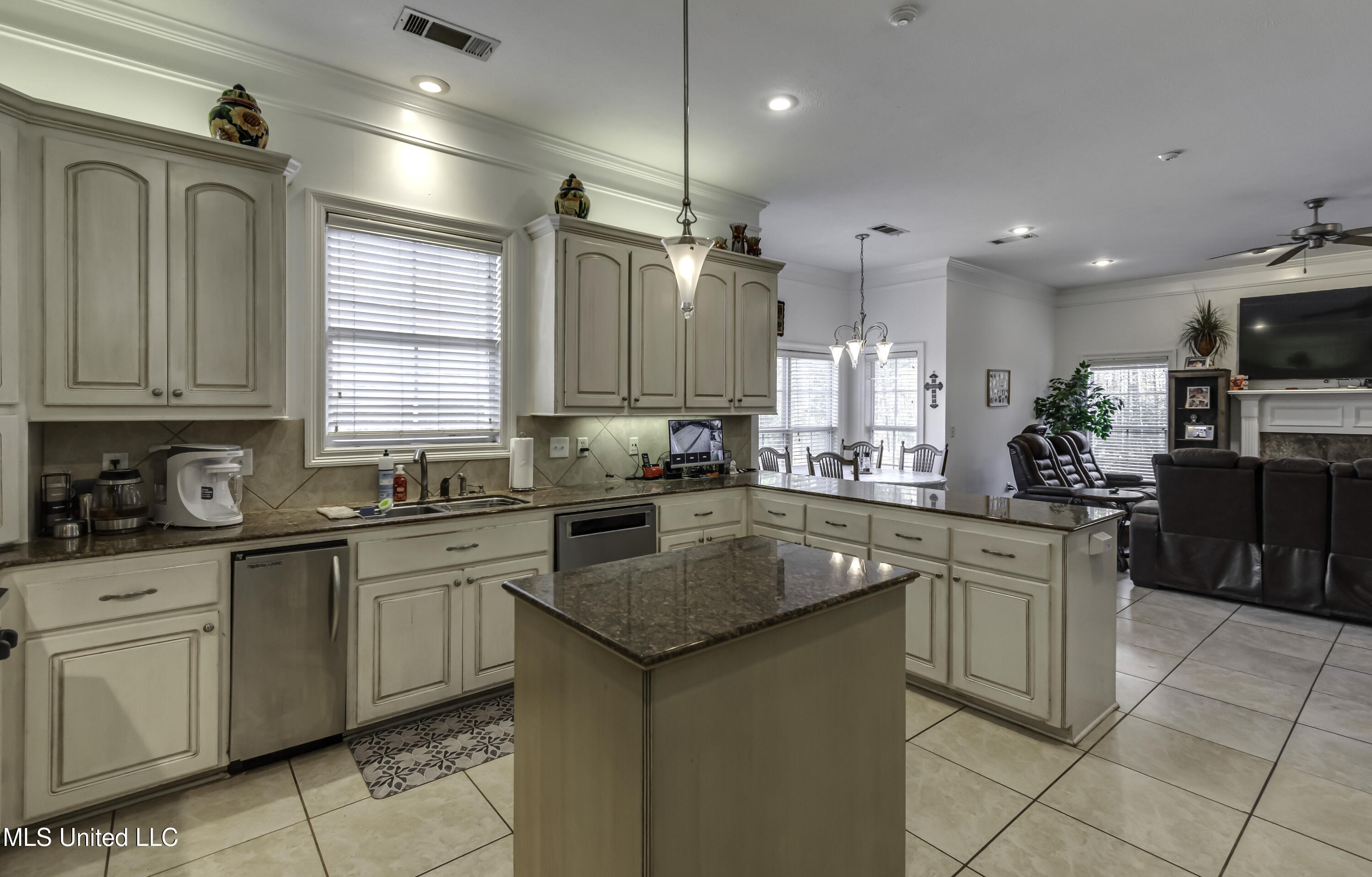 401 Kingsbridge Road Madison, MS 39110 - Photo 18 of 75 401 Kingsbridge Rd--39