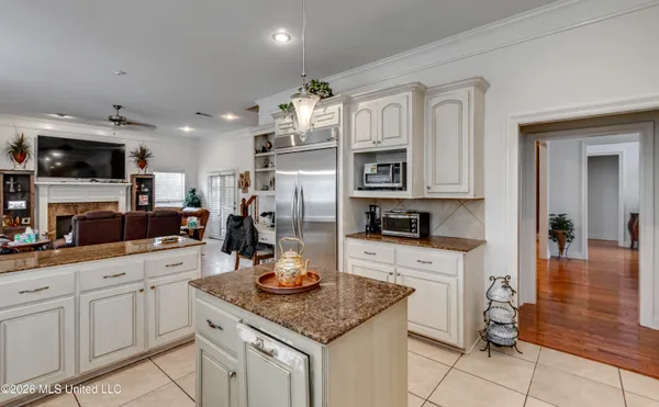 $599,000 | 401 Kingsbridge Road, Madison, MS 39110