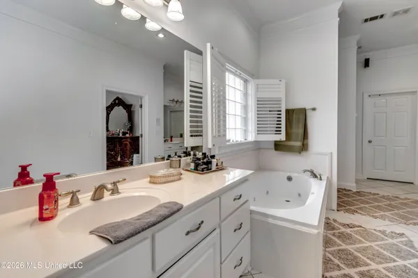 $599,000 | 401 Kingsbridge Road, Madison, MS 39110