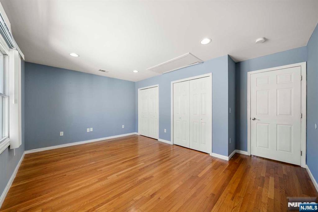 465 B Cliff Street, Unit B Fairview, NJ 07022 - Photo 18 of 23