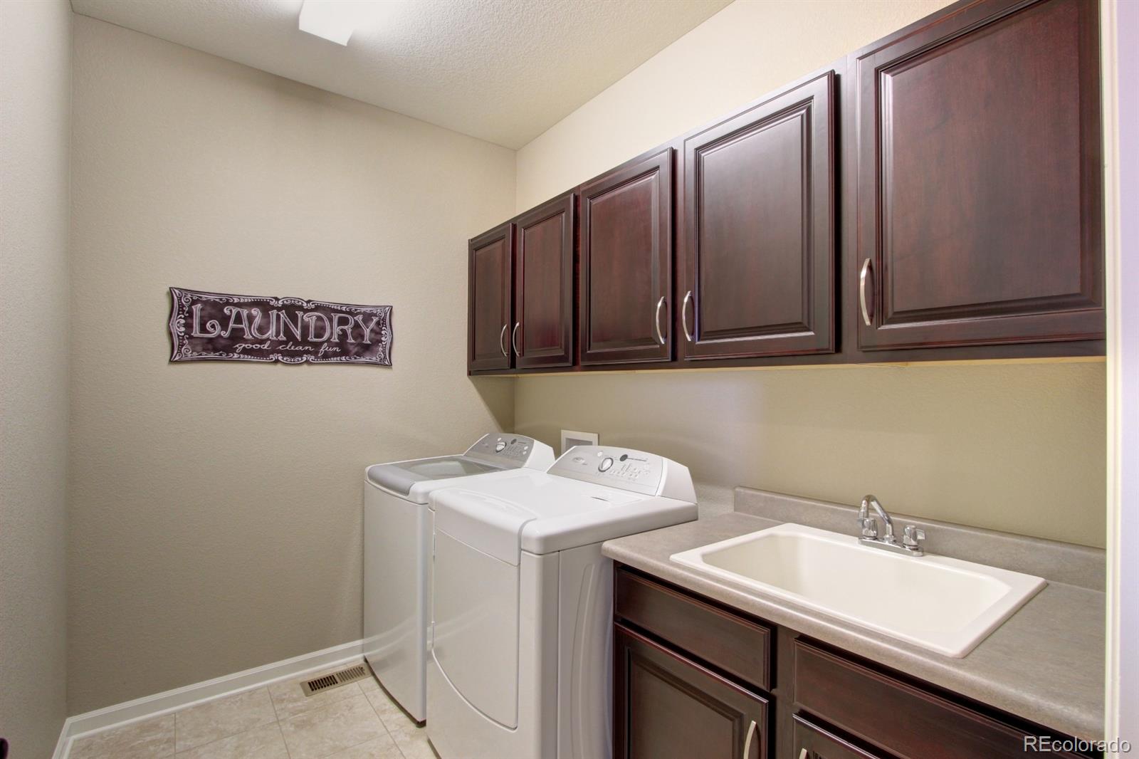 803 Haystack Road Castle Rock, CO 80104 - Photo 9 of 35