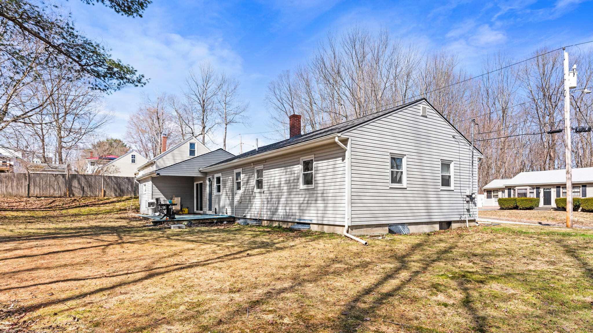 23 Reginald Street Auburn, ME 04210 - Photo 3 of 38 DSC05959