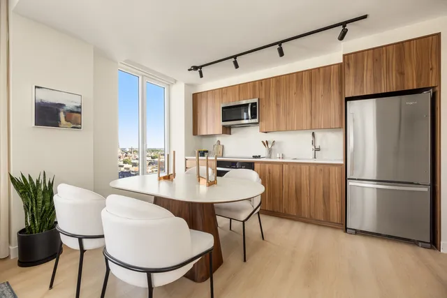 $4,660 | 18 India Street, Unit 361P | Greenpoint
