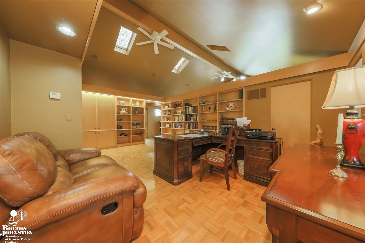 1067 Devonshire Road Grosse Pointe Park, MI 48230 - Photo 26 of 58
