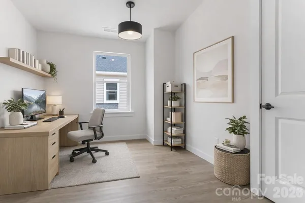 $425,000 | 424-426 2nd Street Southwest, Hickory, NC 28602