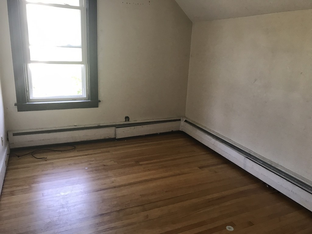 3 Jay Street Worcester, MA 01607 - Photo 8 of 13 Gallery Image 8
