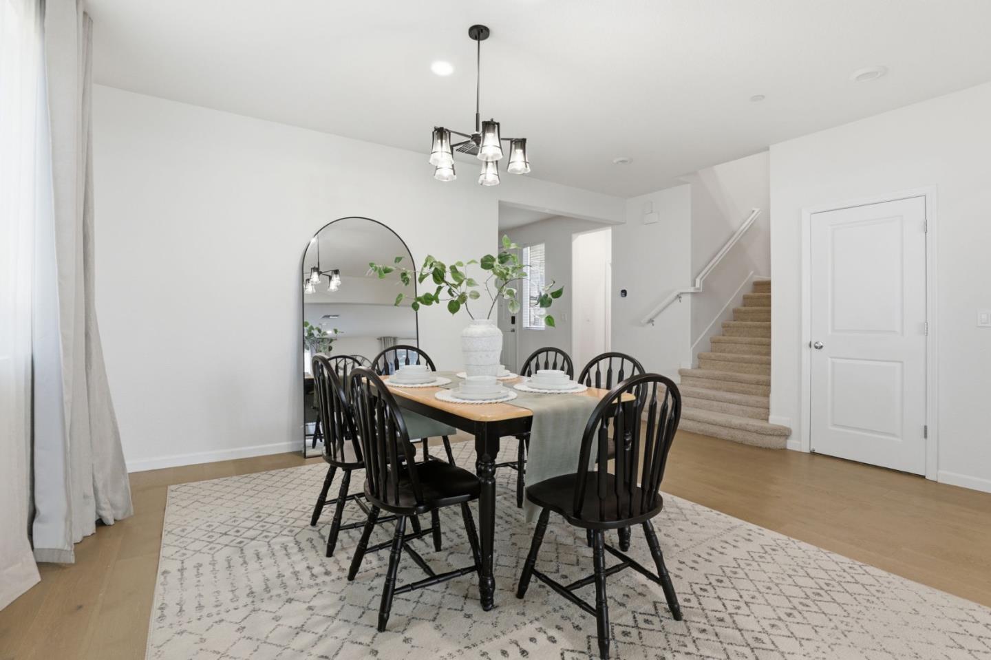 2481 Apple Tree Way Gilroy, CA 95020 - Photo 11 of 28