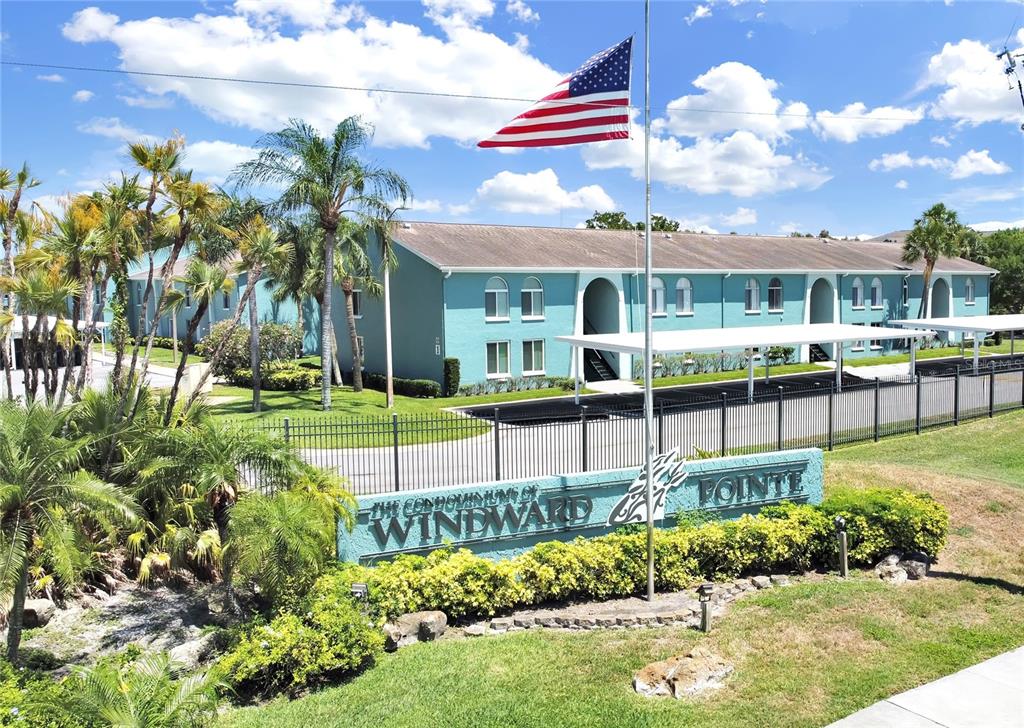 Windward Pointe in St. Pete, close to downtowns of St. Pete and Tampa and airport