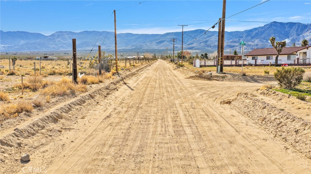 9353 Cody Road, Unit 2 Lucerne Valley, CA 92356 - Photo 11 of 11