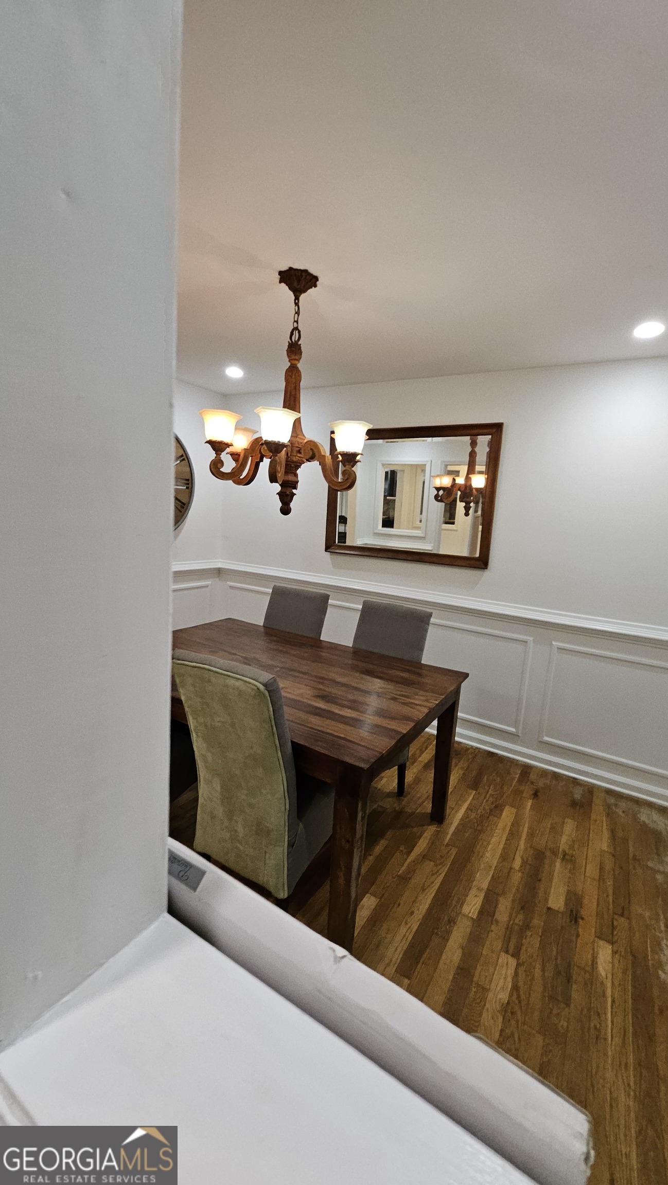 6450 East Stubbs Road South Fulton, GA 30349 - Photo 9 of 33 a living room with furniture