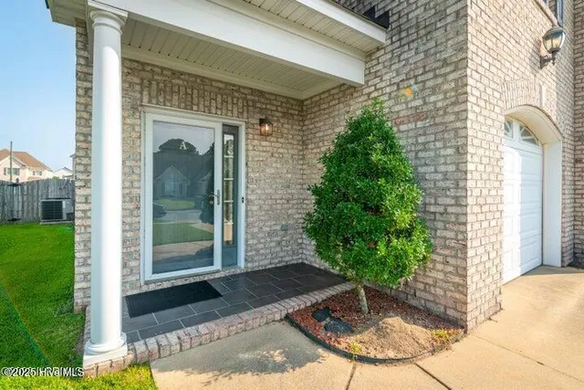 $1,900 | 2041 Cambria Drive, Unit A, Greenville, NC 27834