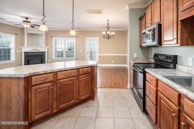 $1,900 | 2041 Cambria Drive, Unit A, Greenville, NC 27834