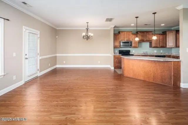 $1,900 | 2041 Cambria Drive, Unit A, Greenville, NC 27834