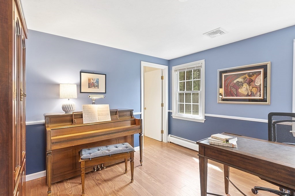207 Park Road Chelmsford, MA 01824 - Photo 17 of 33