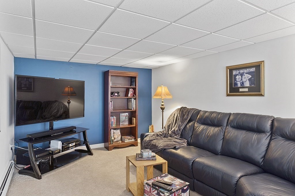 207 Park Road Chelmsford, MA 01824 - Photo 27 of 33