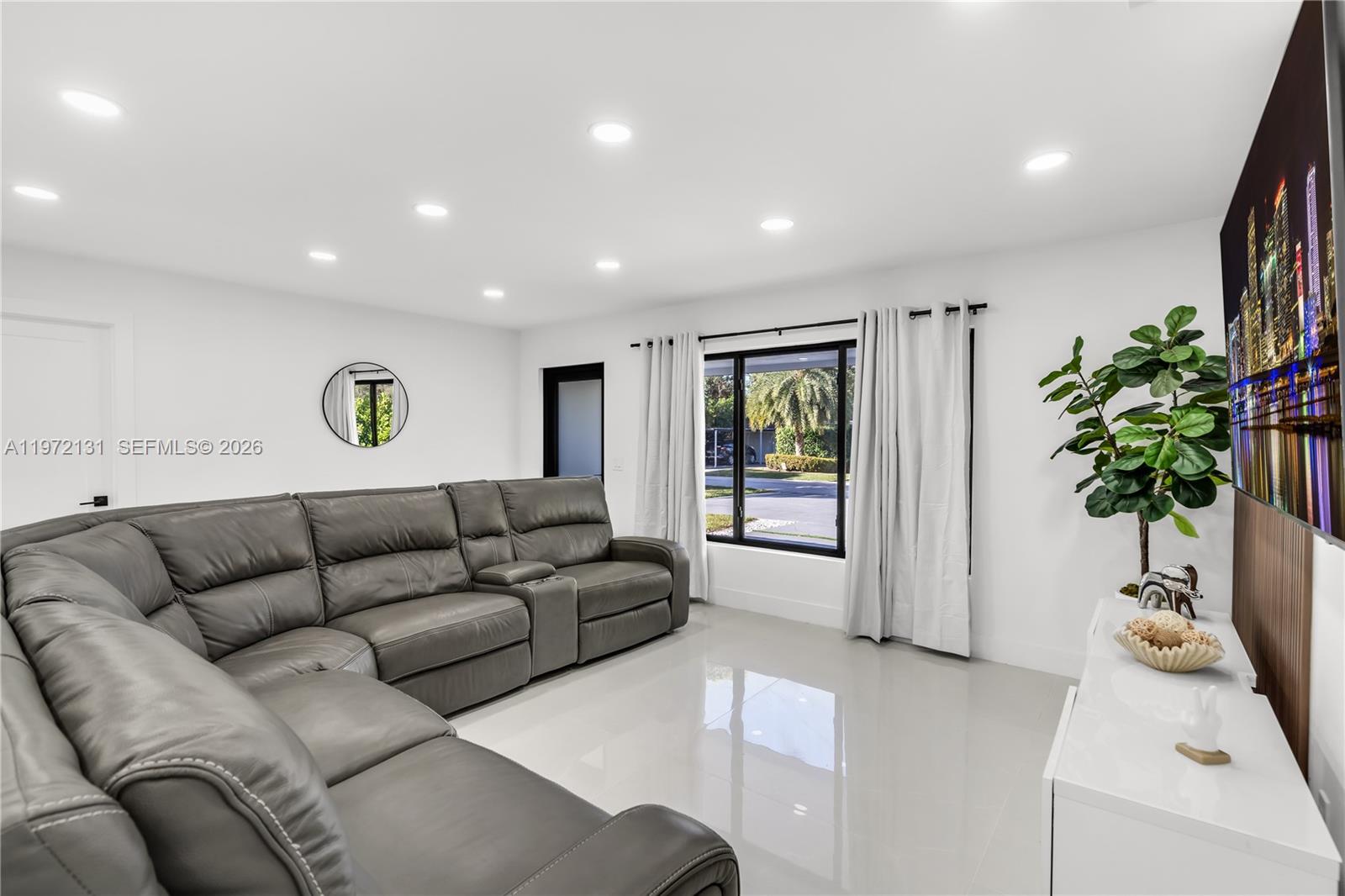 348 Northeast 117th Street Miami, FL 33161 - Photo 11 of 41