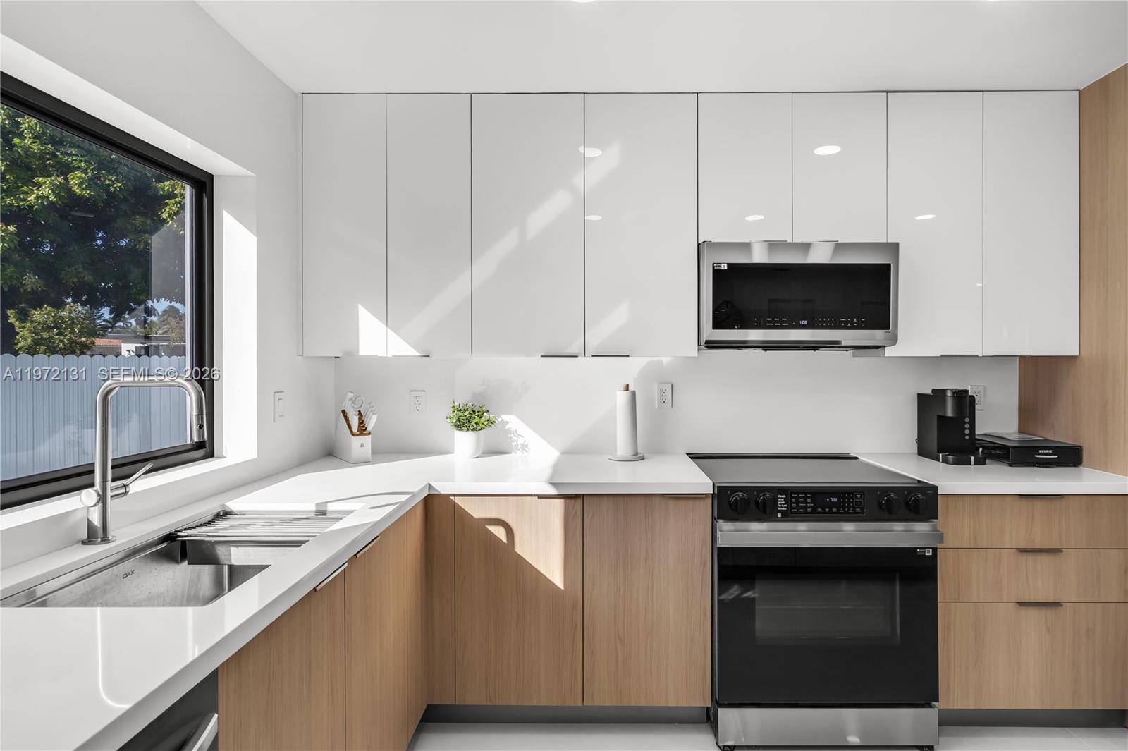 348 Northeast 117th Street Miami, FL 33161 - Photo 15 of 41