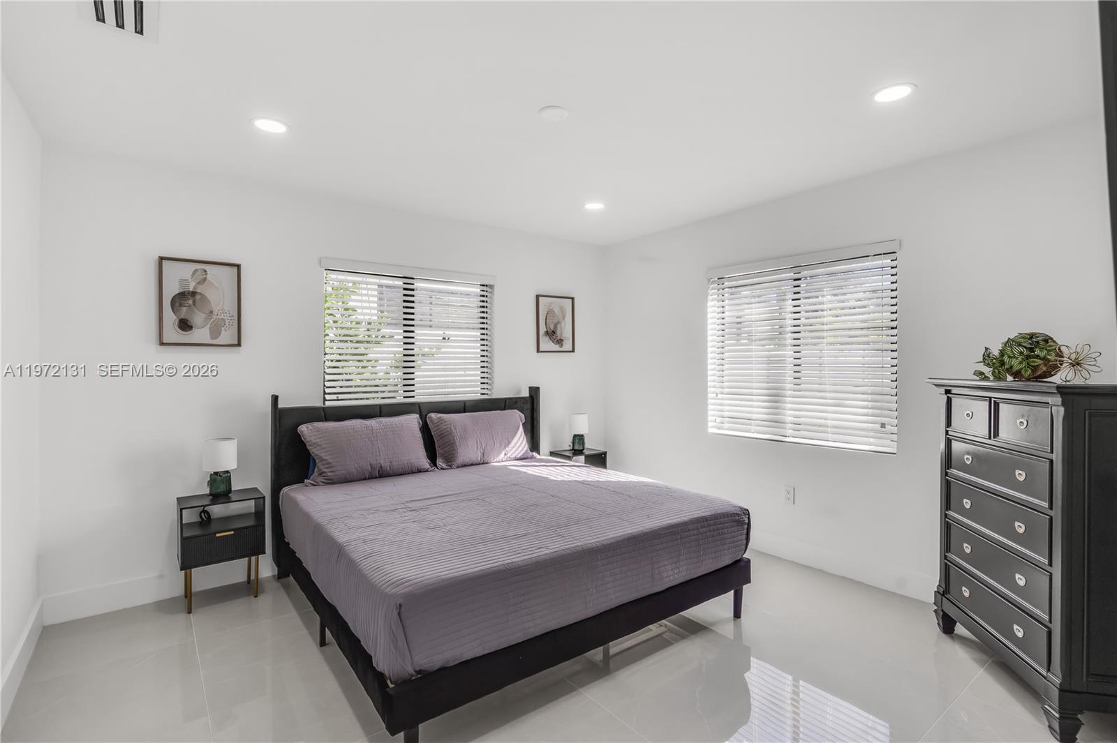348 Northeast 117th Street Miami, FL 33161 - Photo 24 of 41