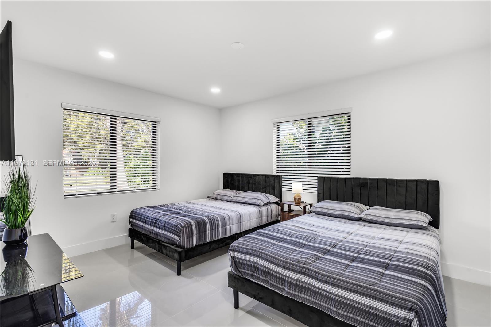 348 Northeast 117th Street Miami, FL 33161 - Photo 29 of 41