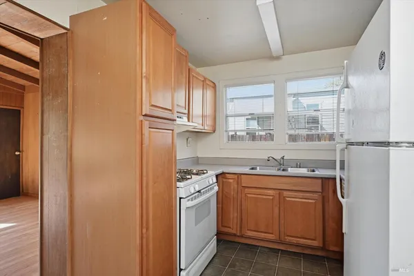 $1,100,000 | 819-821 Center Street, Healdsburg, CA 95448