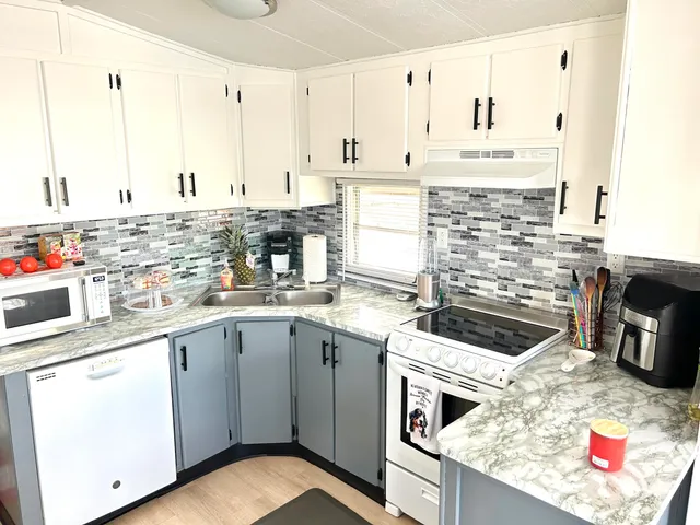 $39,000 | 875 Northeast 48 Th Pompano Beach, Unit 352, Pompano Beach, FL 33064