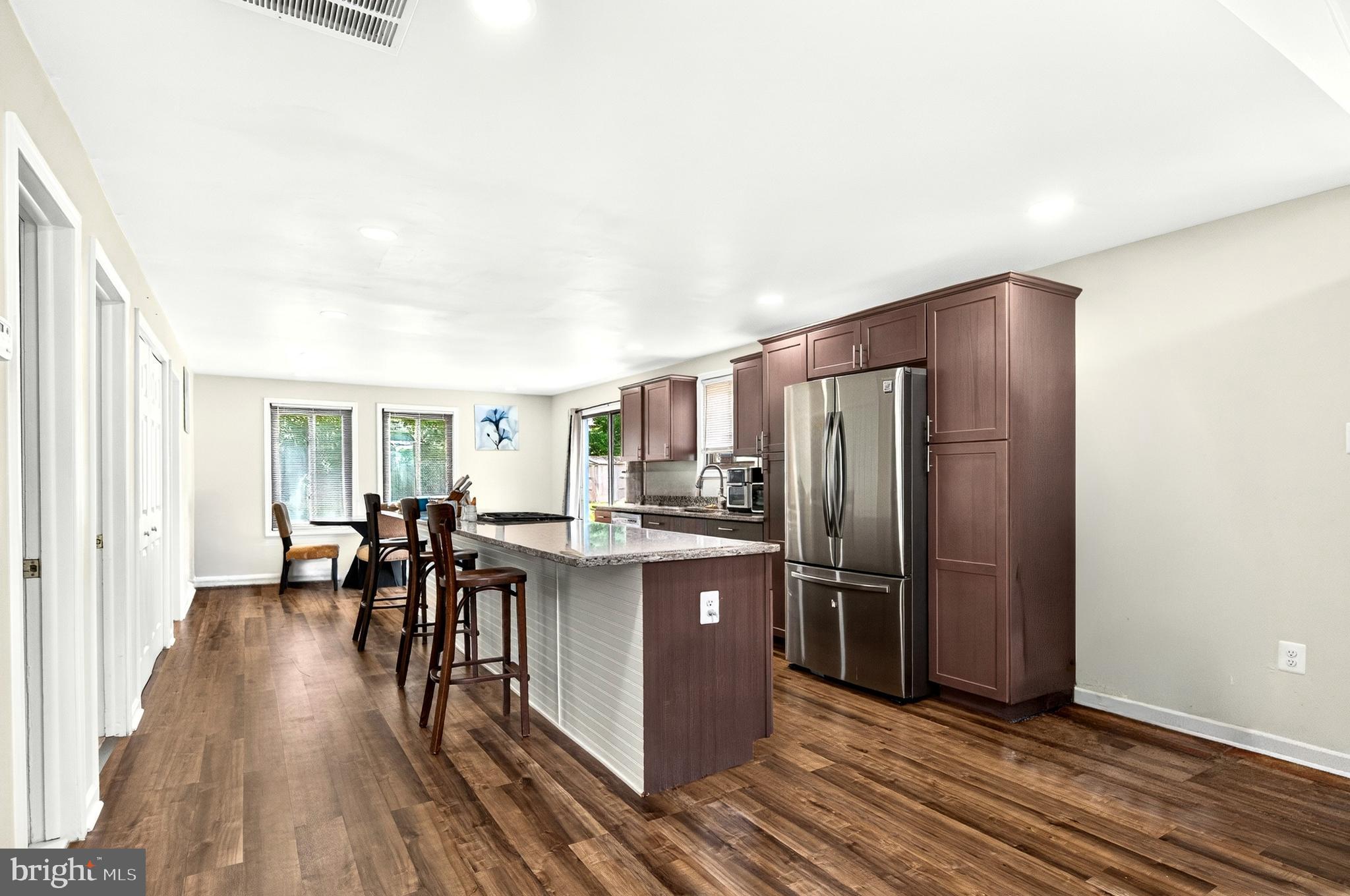 160 Magnolia Road Sterling, VA 20164 - Photo 4 of 25 Kitchen