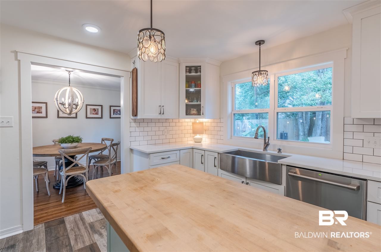 455 Liberty Street Fairhope, AL 36532 - Photo 10 of 40
