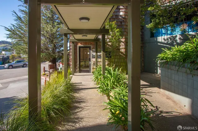 $825,000 | 255 Red Rock Way, Unit 105H, San Francisco, CA 94131