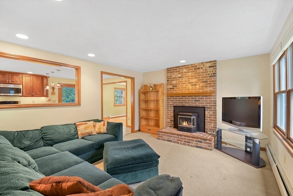 92 Baptist Common Road Templeton, MA 01468 - Photo 12 of 30