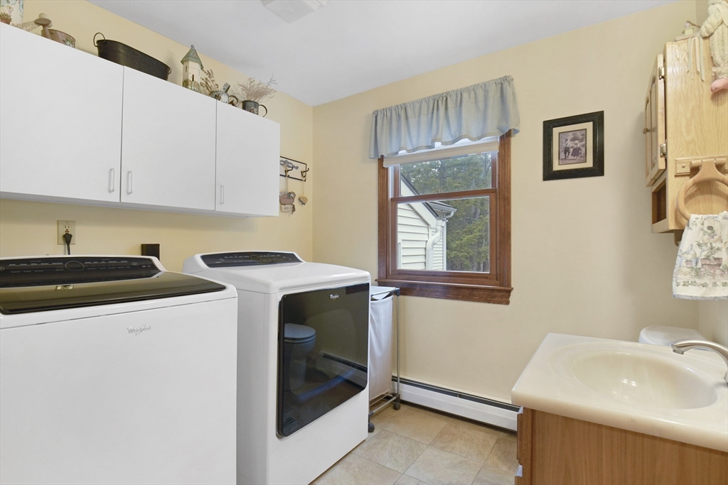 92 Baptist Common Road Templeton, MA 01468 - Photo 19 of 30
