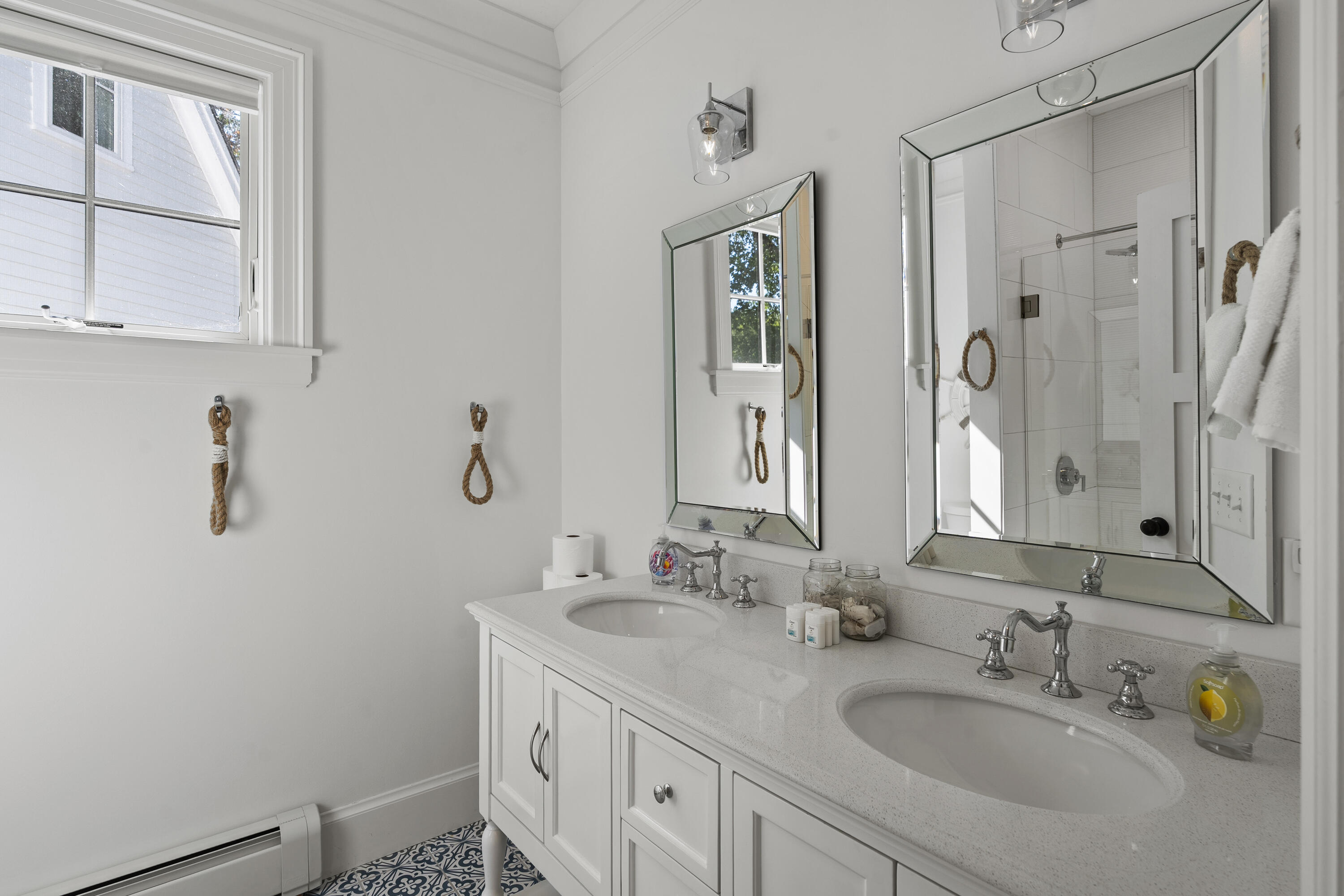 160 Main Street Kennebunkport, ME 04046 - Photo 14 of 49 131_160 Main St_Morneau Studios_Print