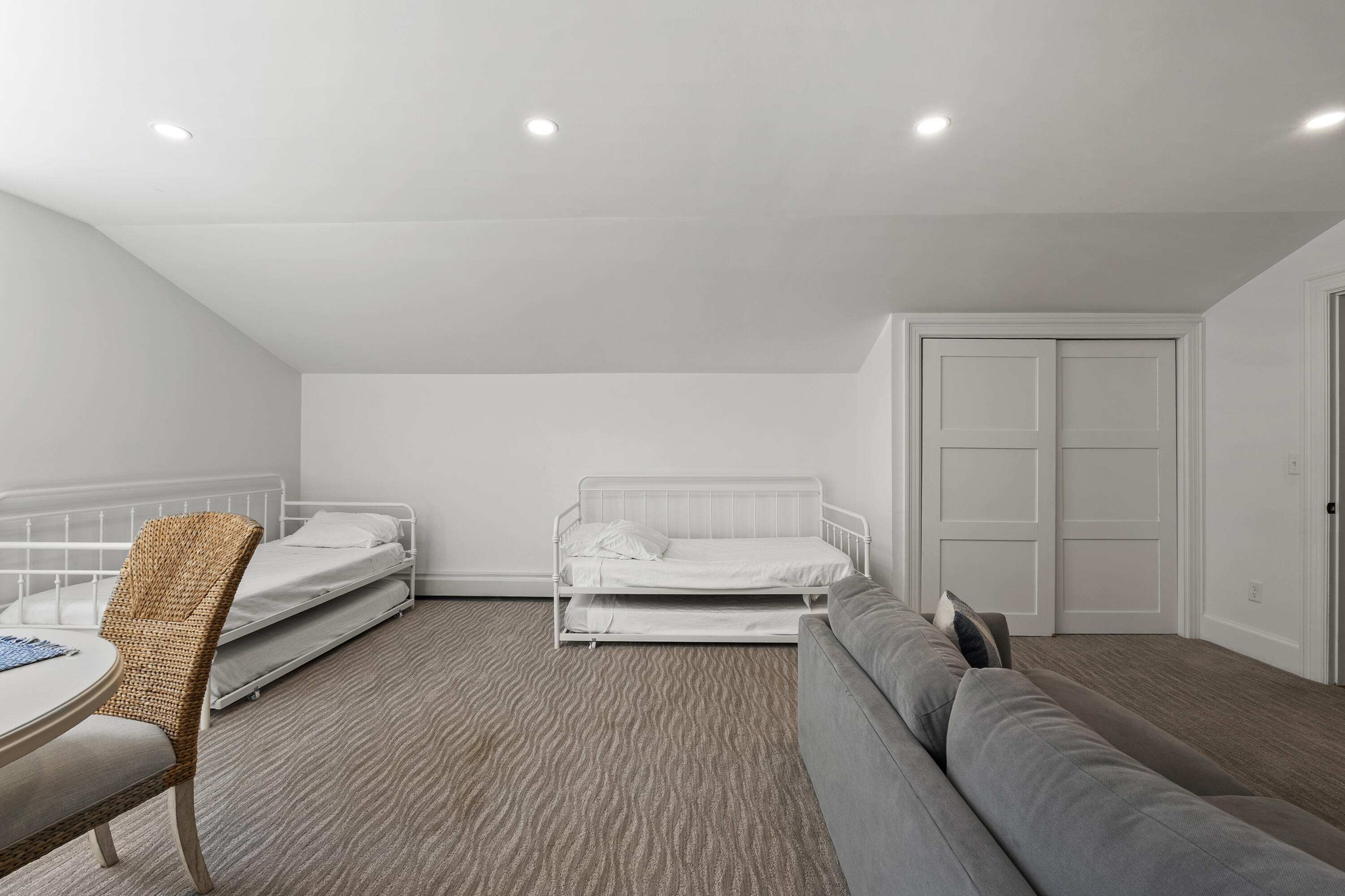 160 Main Street Kennebunkport, ME 04046 - Photo 24 of 49 140_160 Main St_Morneau Studios_Print