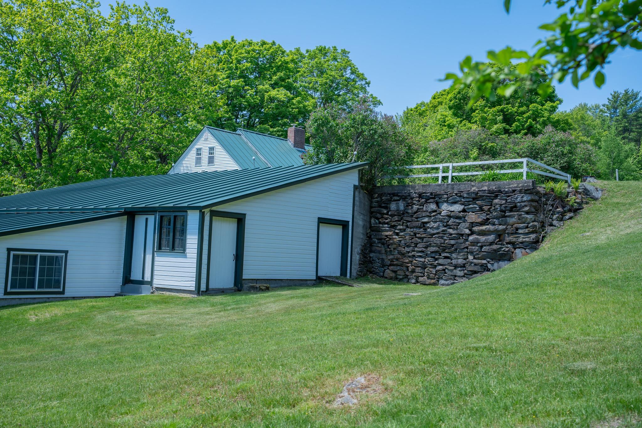 352 Maple Hill Road Newbury, VT 05069 - Photo 11 of 60
