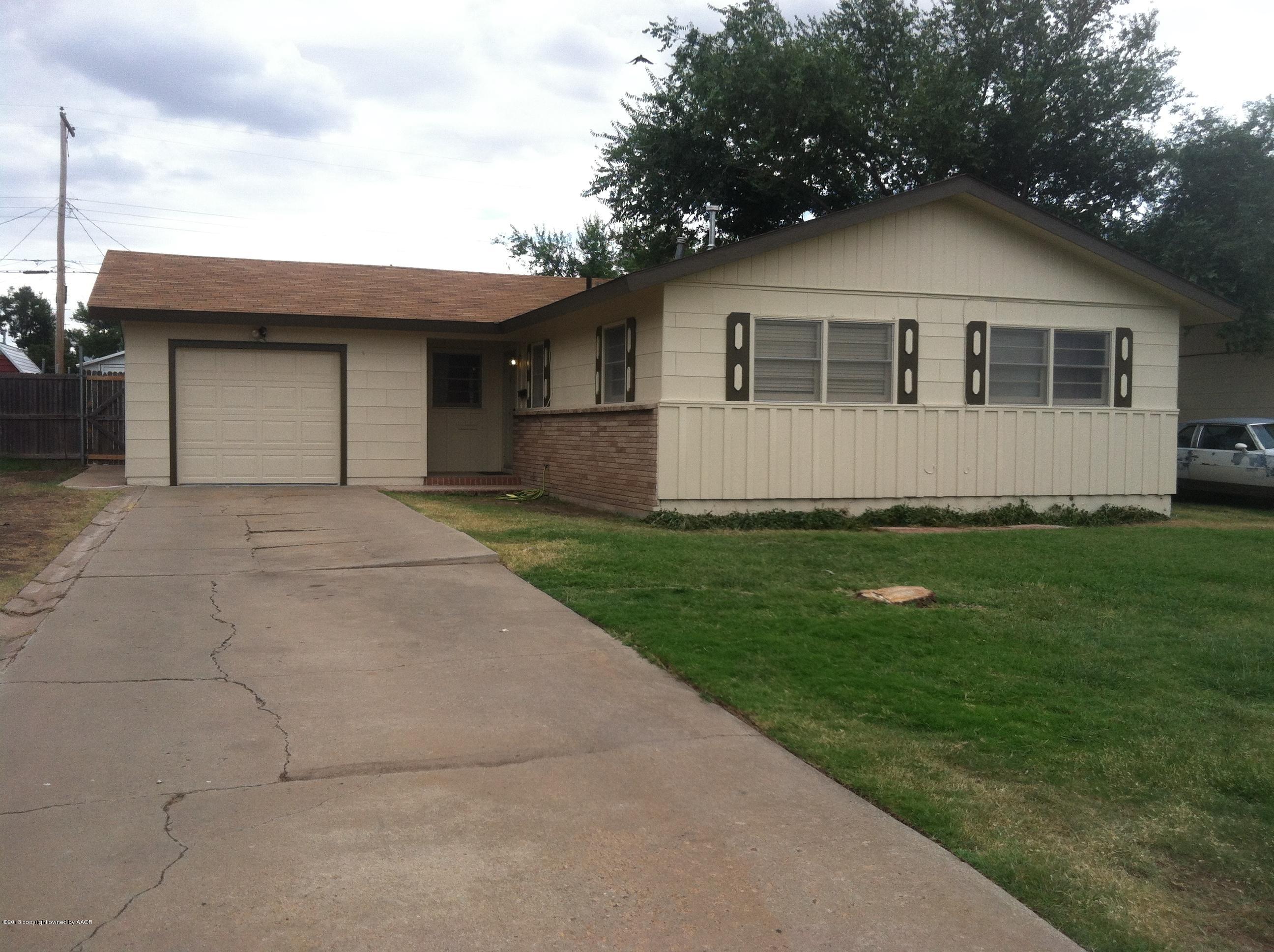4313 South Fannin Street Amarillo, TX 79110 - Photo 7 of 7 Front Yard
